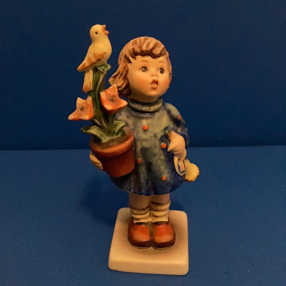 Goebel Hummel “Congratulations” Figurine